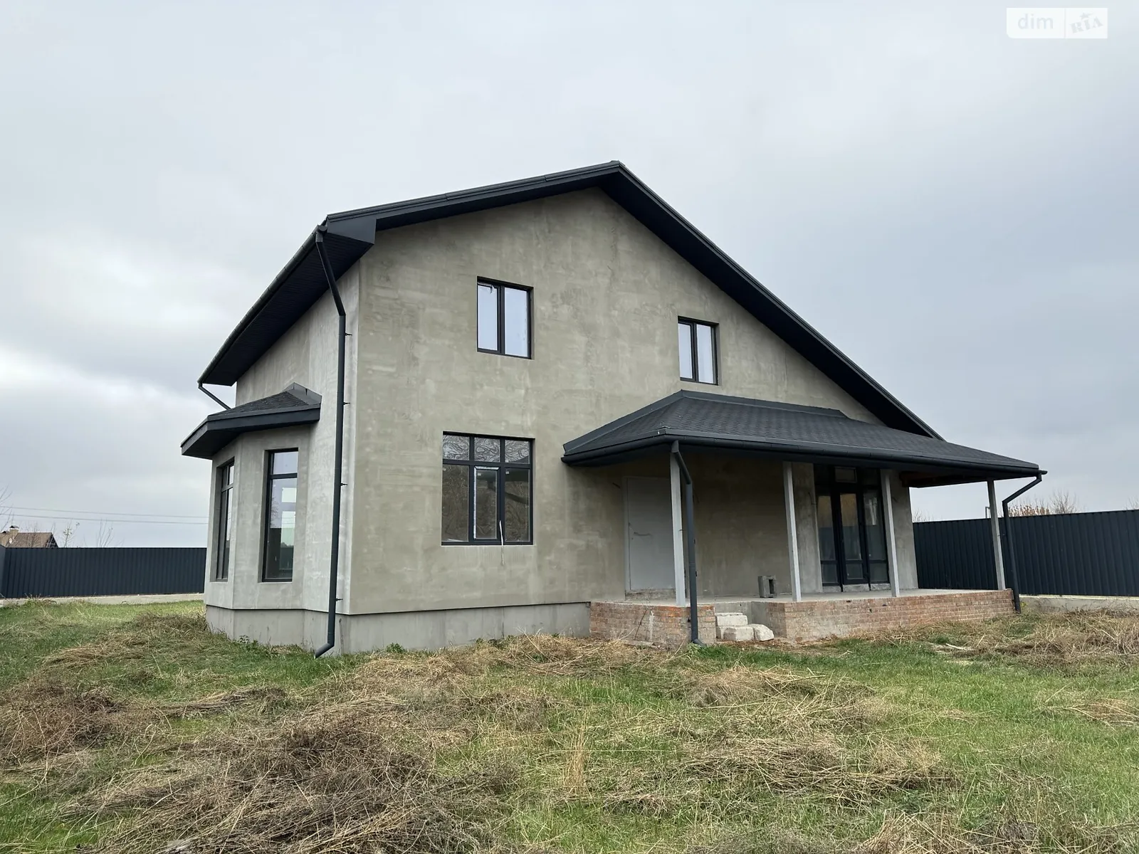 Продается дом на 2 этажа 160 кв. м с балконом, цена: 155000 $ - фото 1