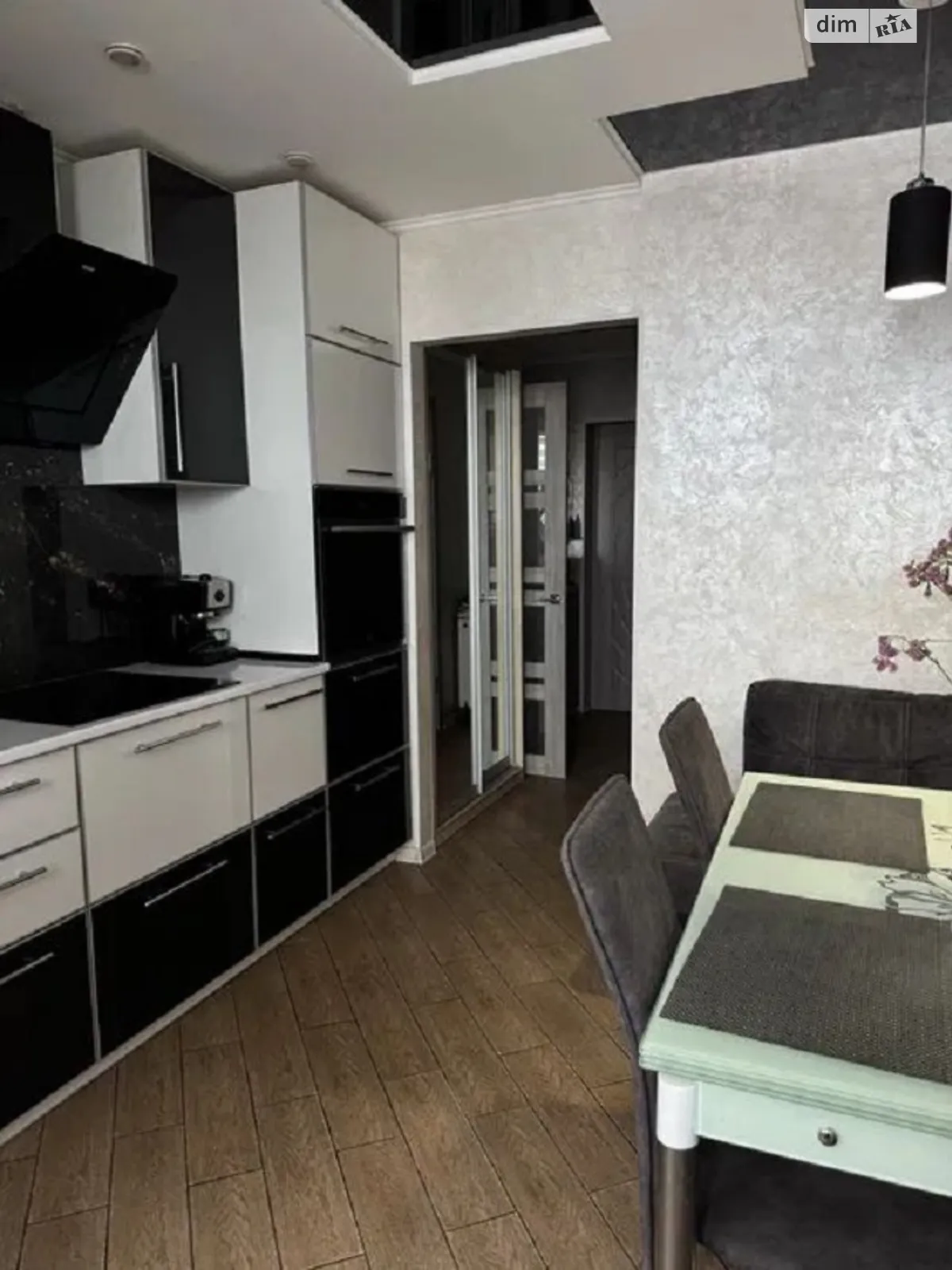 Продается 1-комнатная квартира 42 кв. м в Полтаве, ул. Башкирцевой Марии - фото 1