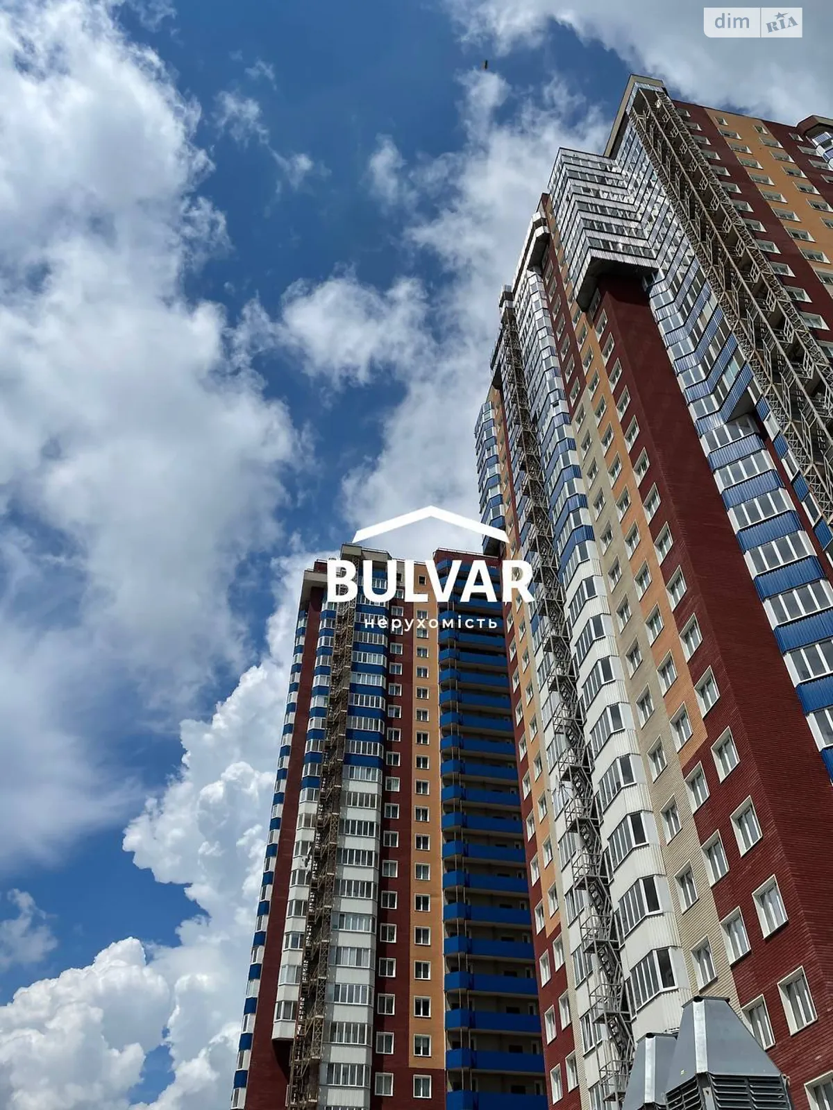 Продается 3-комнатная квартира 70 кв. м в Харькове, просп. Науки, 45/3 корпус 2 - фото 1