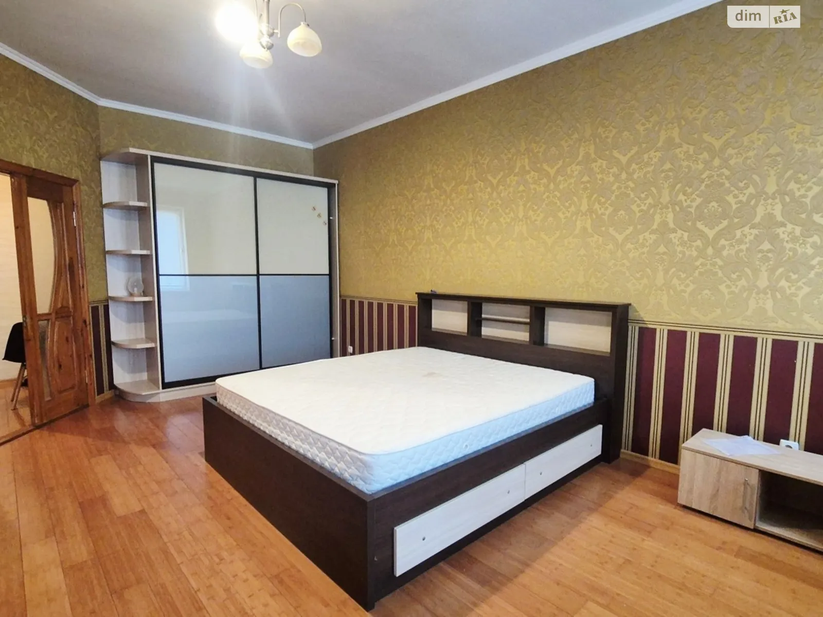 Сдается в аренду 1-комнатная квартира 40 кв. м в Одессе, ул. Пишоновская, 26/1 - фото 1