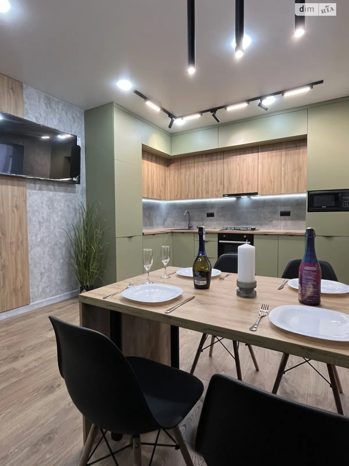 Продається 2-кімнатна квартира 71.3 кв. м у Хмельницькому, вул. Проскурівського Підпілля, 110 - фото 1