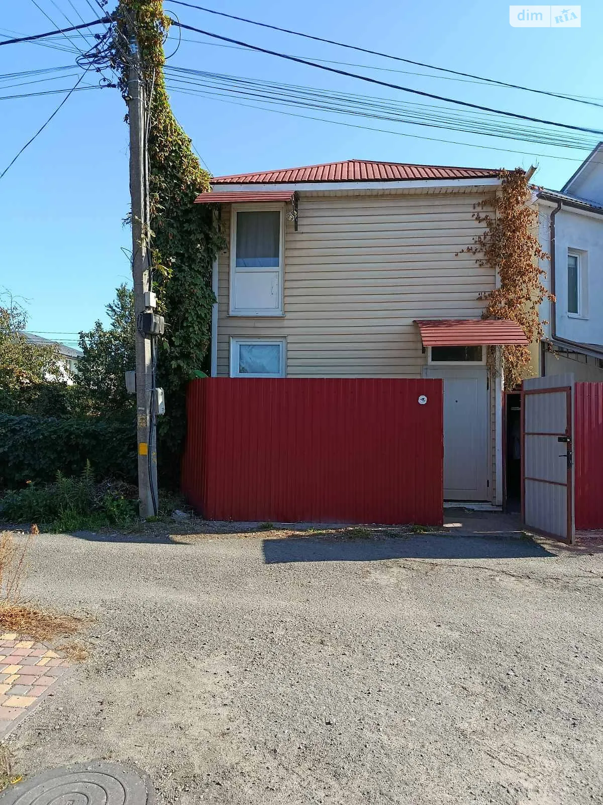 Продается дом на 2 этажа 161 кв. м с камином, цена: 95000 $ - фото 1