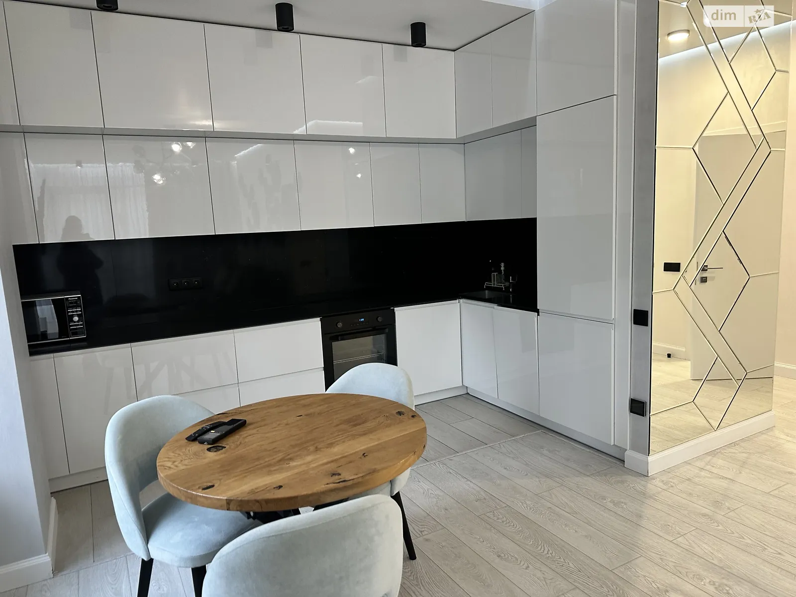 Сдается в аренду 1-комнатная квартира 80 кв. м в Киеве, ул. Андрея Верхогляда(Драгомирова), 11В - фото 1