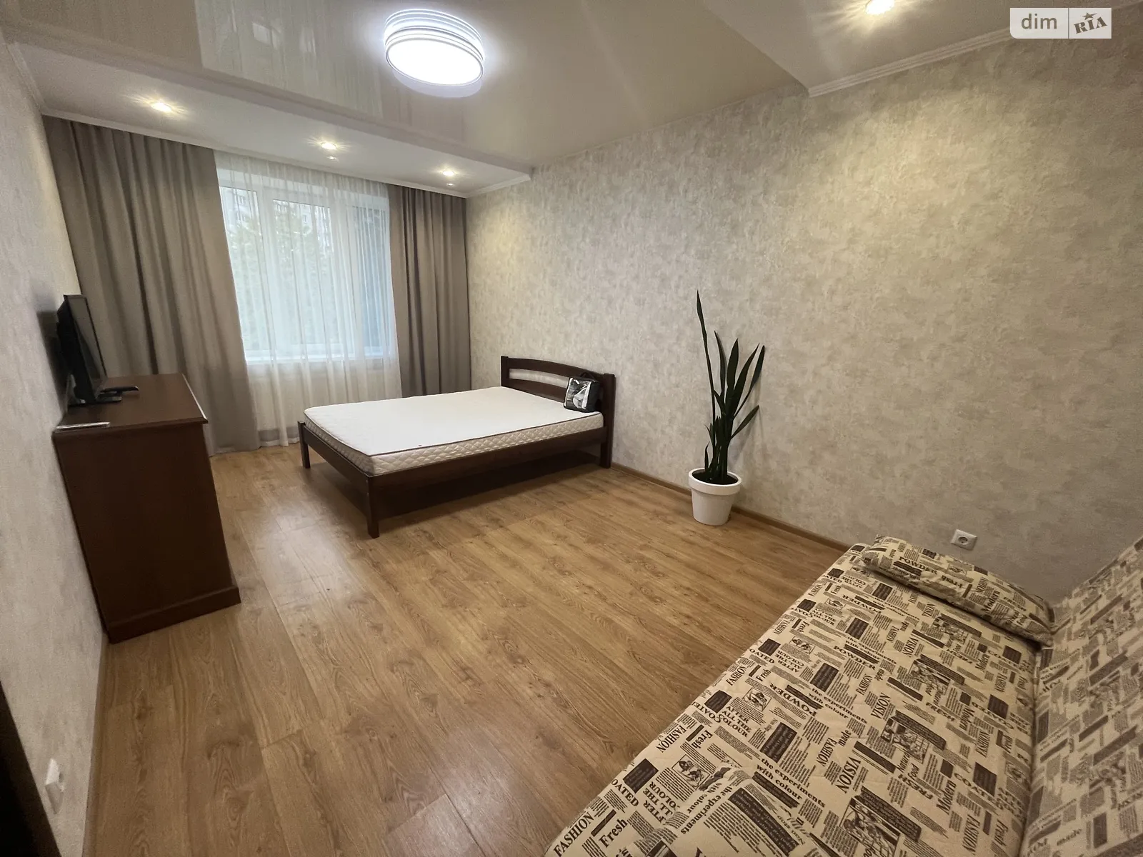 Здається в оренду 1-кімнатна квартира 46 кв. м у Хмельницькому, вул. Панаса Мирного, 18Б - фото 1