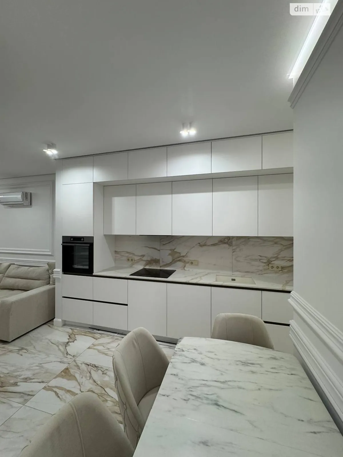 Продается 1-комнатная квартира 53 кв. м в Одессе, ул. Генуэзская, 1Е корпус 1 - фото 1