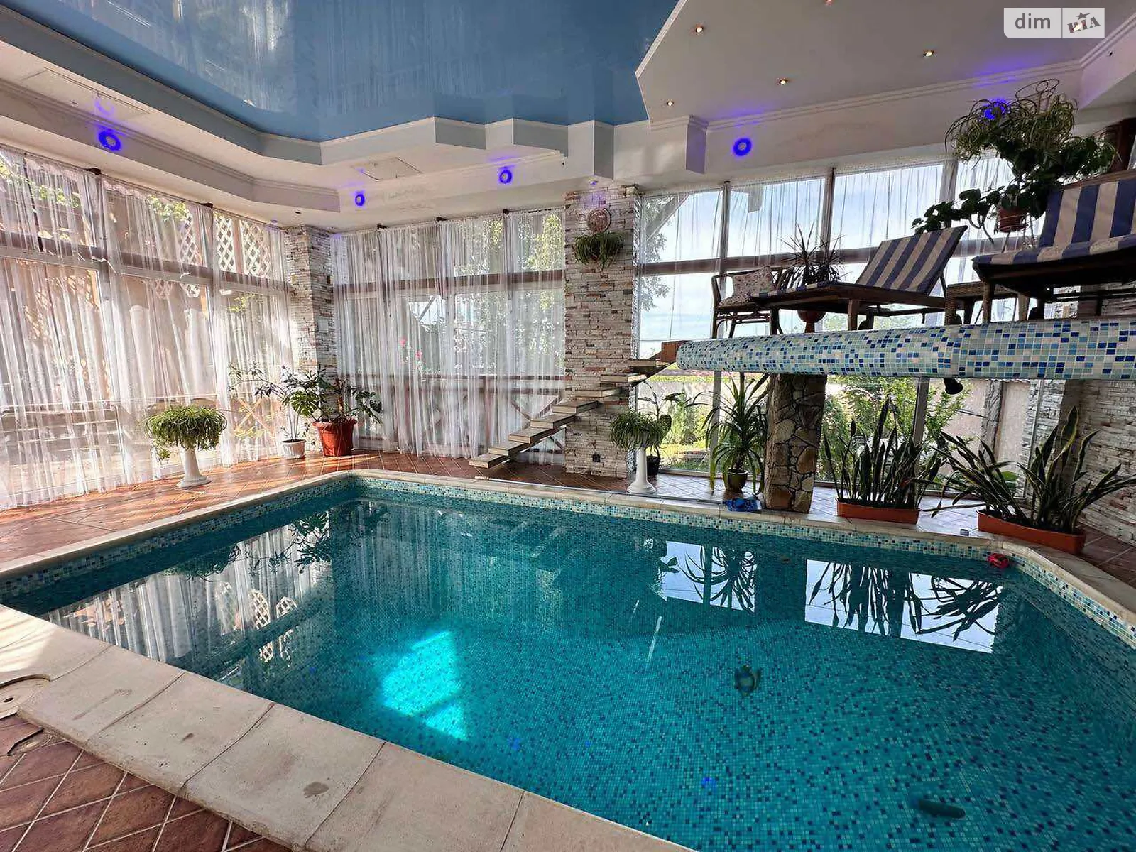 Продається будинок 2 поверховий 400 кв. м з бесідкою, цена: 270000 $ - фото 1