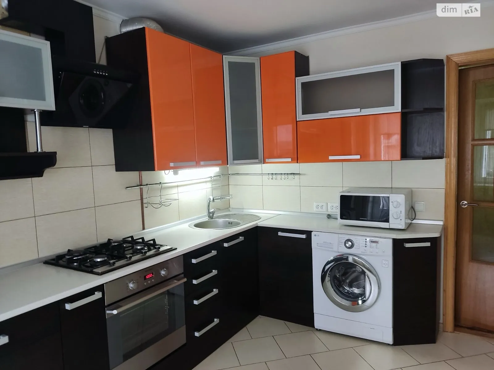 1-комнатная квартира 60 кв. м в Тернополе, ул. Владимира Лучаковского(Лучаковского) - фото 1