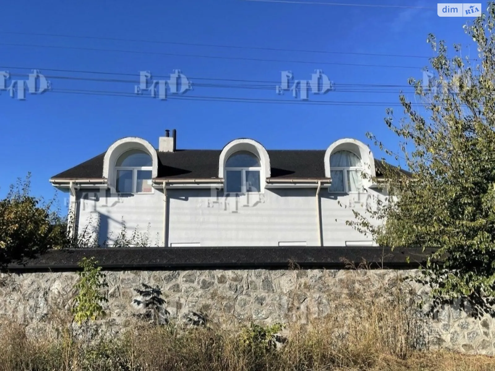 Продается дом на 2 этажа 240 кв. м с баней/сауной, цена: 210000 $ - фото 1