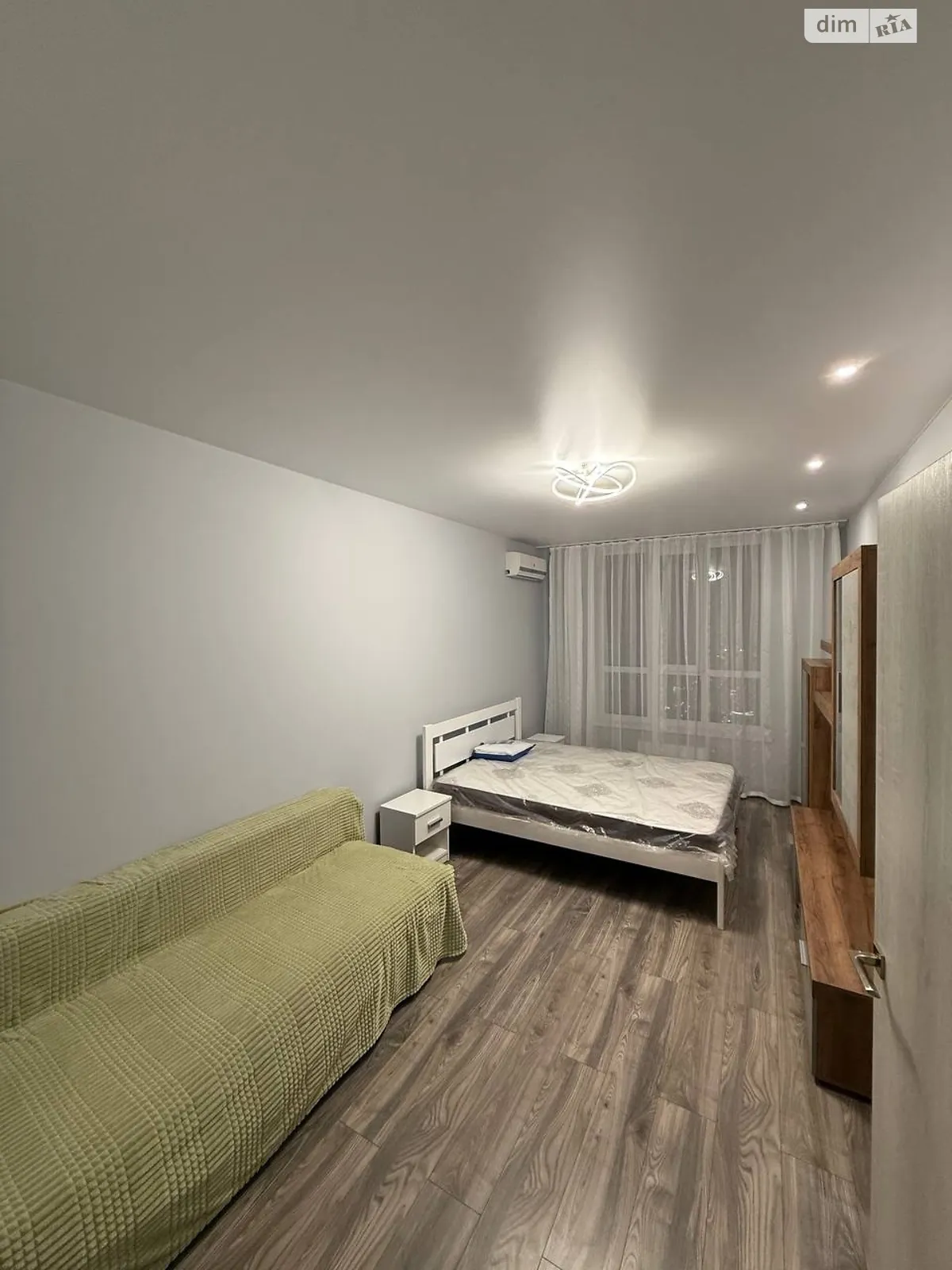 Сдается в аренду 1-комнатная квартира 41.8 кв. м в Вишневом, ул. Европейская(Октябрьская), 8Б - фото 1