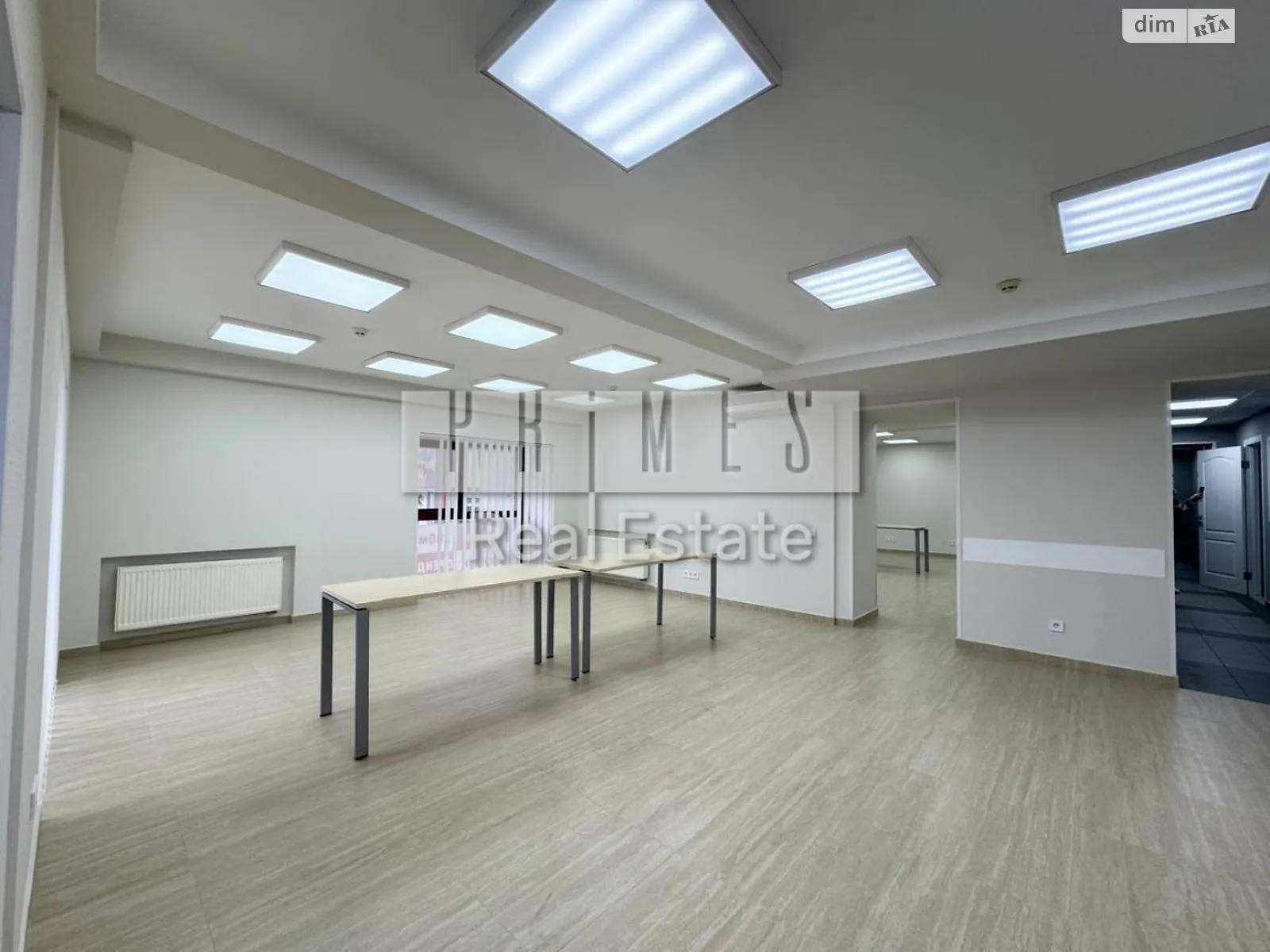 Сдается в аренду офис 212 кв. м в бизнес-центре, цена: 2500 $ - фото 1