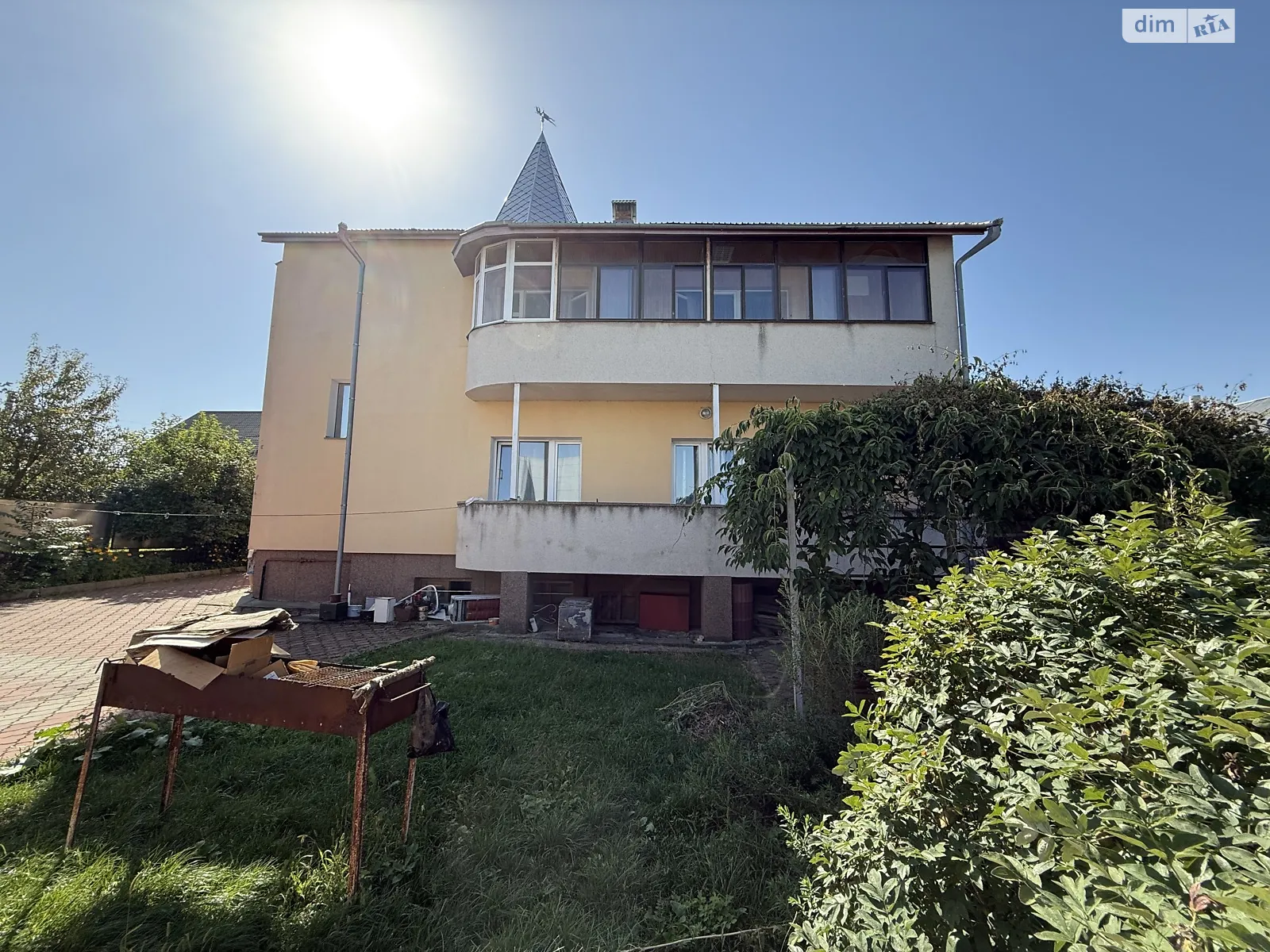 Продается дом на 3 этажа 249.8 кв. м с подвалом, цена: 285000 $ - фото 1