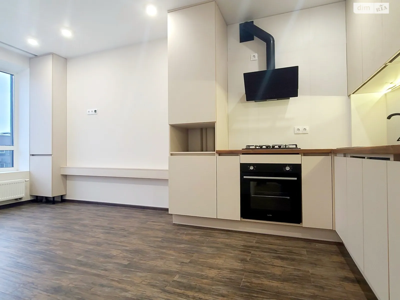 Продается 1-комнатная квартира 35 кв. м в Ирпене, ул. Соборная(ІІІ Интернационала), 2К/16 - фото 1