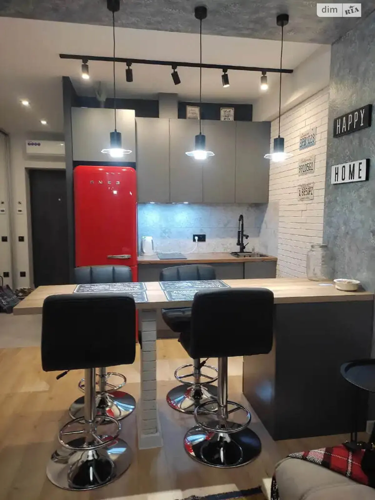 Продается 2-комнатная квартира 44 кв. м в Днепре, ул. Сичеславская, 7 - фото 1