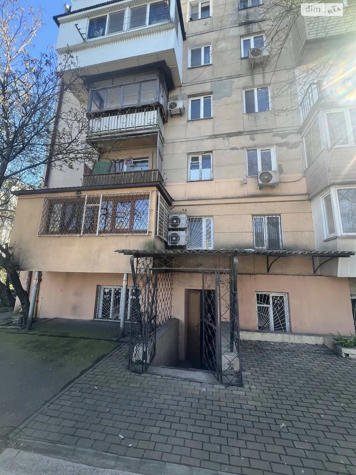 Продается помещения свободного назначения 115.2 кв. м в 5-этажном здании, цена: 67500 $ - фото 1