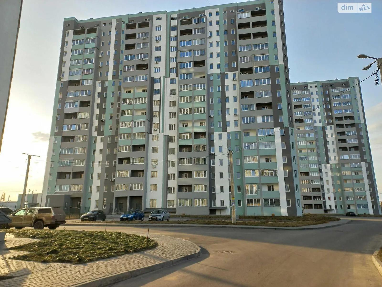 Продается 2-комнатная квартира 56 кв. м в Харькове, ул. Заливная, 12 - фото 1