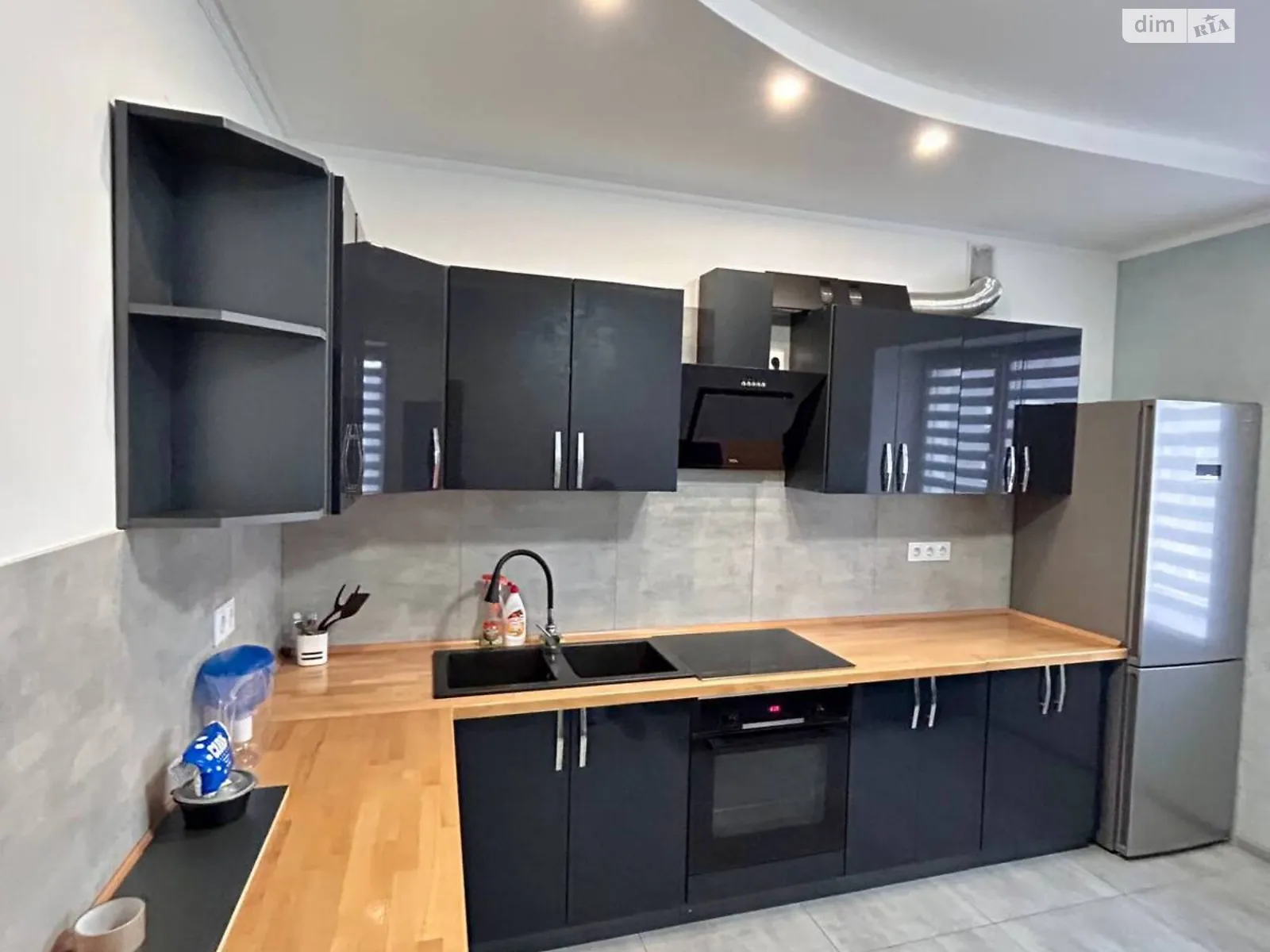 Продається 2-кімнатна квартира 63 кв. м у Крихівцях, вул. Довженка О. - фото 1