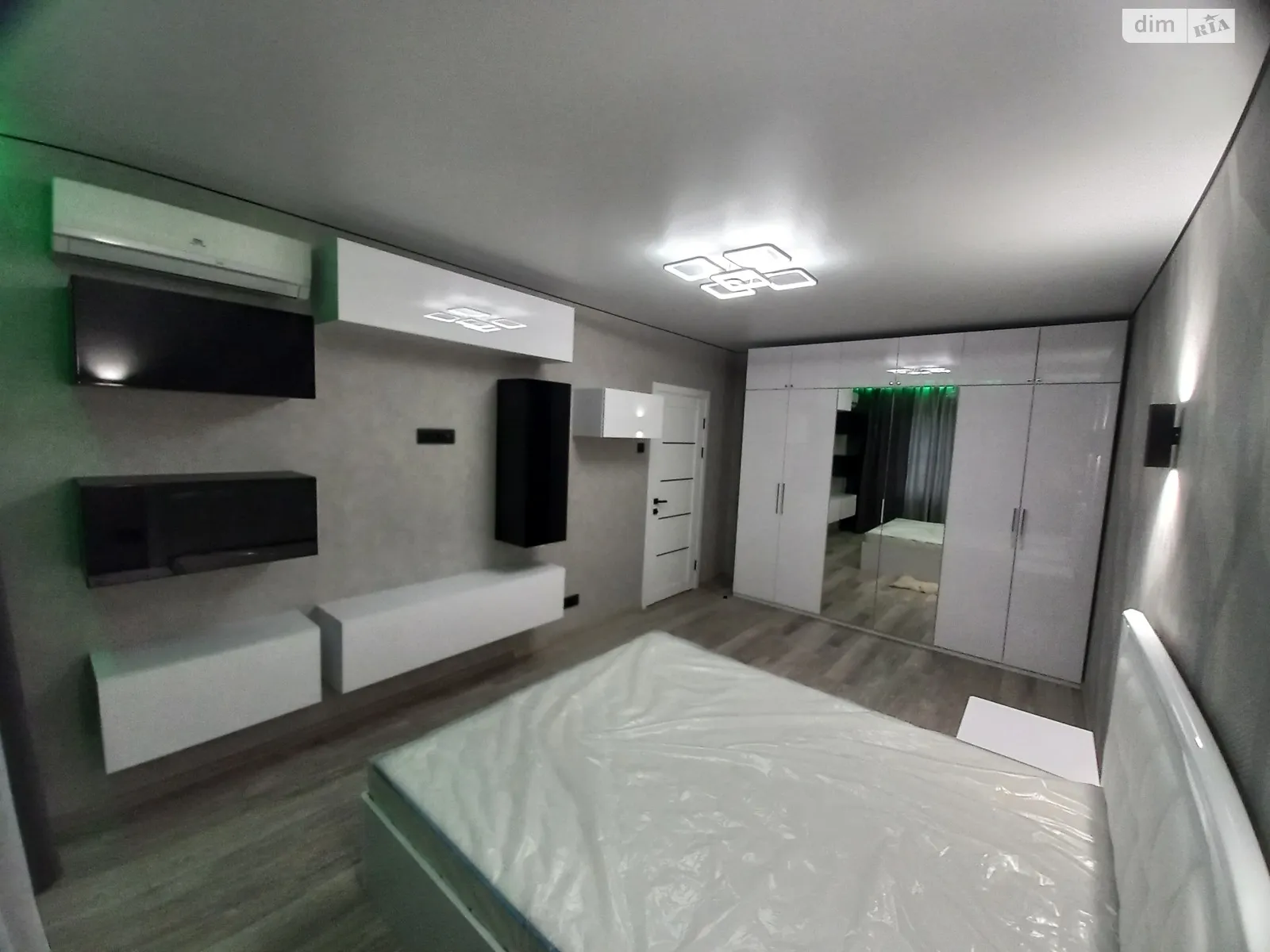 Продается 1-комнатная квартира 38.8 кв. м в Киеве, ул. Самойло Кошки(Маршала Конева), 5Б - фото 1