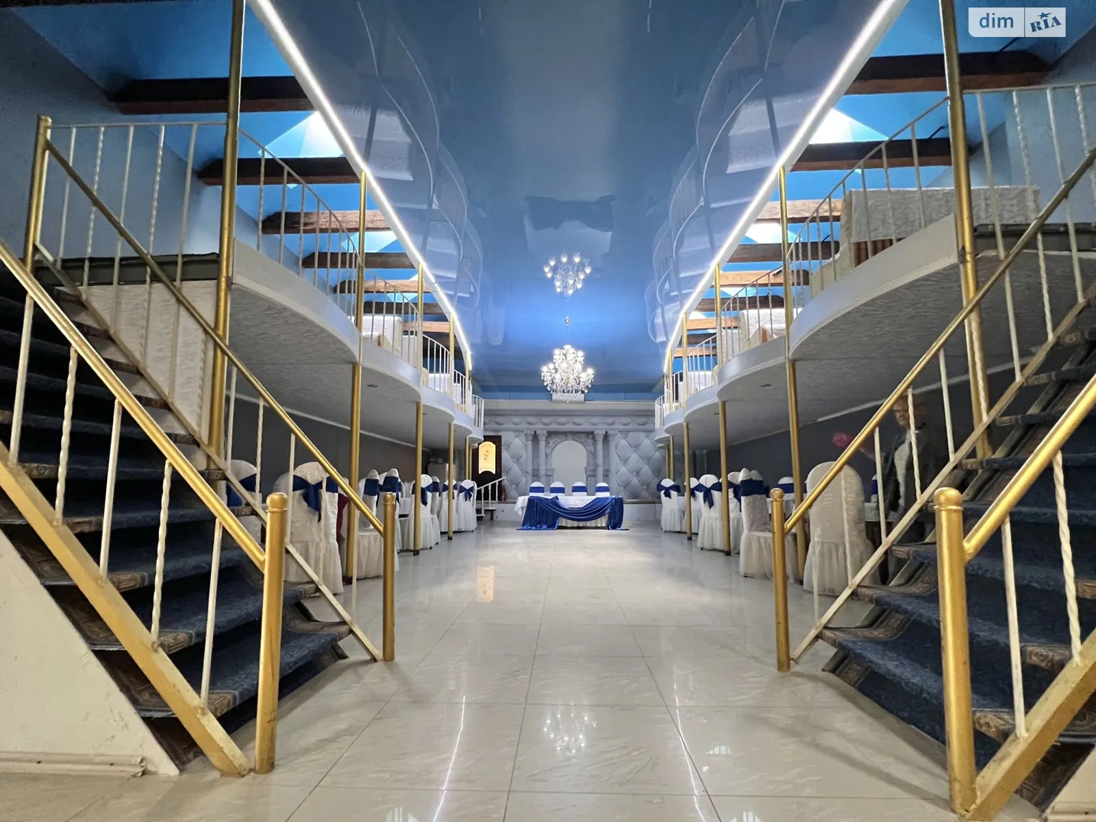 Продается помещения свободного назначения 1350 кв. м в 2-этажном здании, цена: 350000 € - фото 1