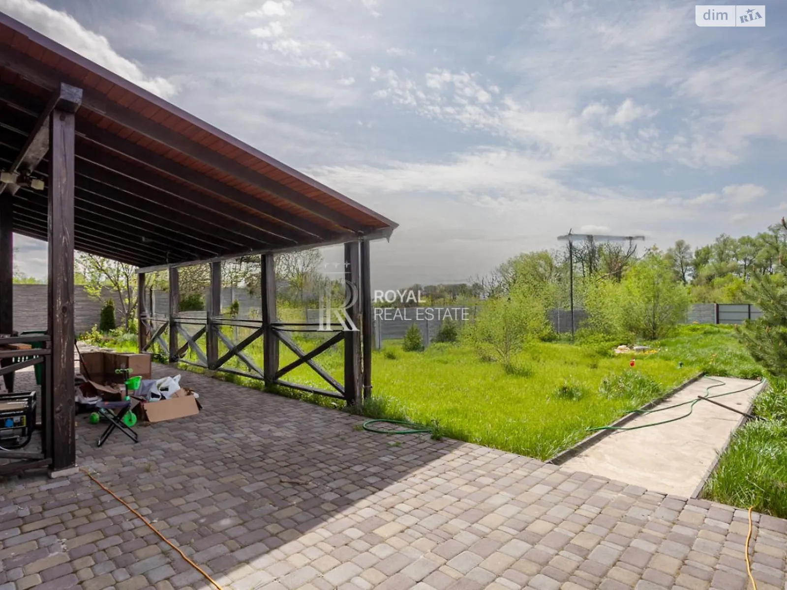 Продается дом на 2 этажа 257.5 кв. м с баней/сауной, цена: 149000 $ - фото 1