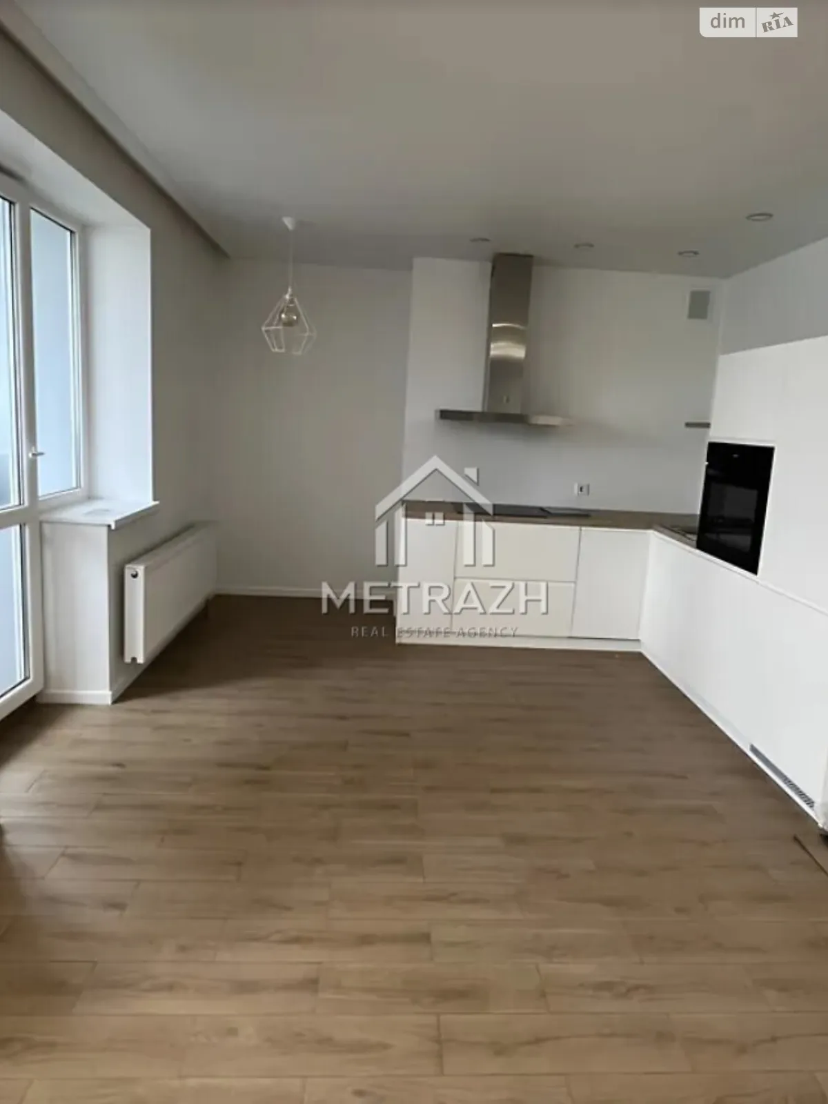 Продается 1-комнатная квартира 42 кв. м в Харькове, ул. Рогатинская Левада, 18 - фото 1