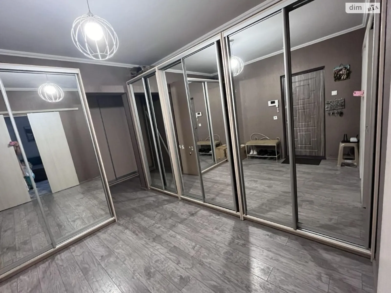 Продается 2-комнатная квартира 76.8 кв. м в Вышгороде, ул. Кургузова, 1А корпус 2 - фото 1