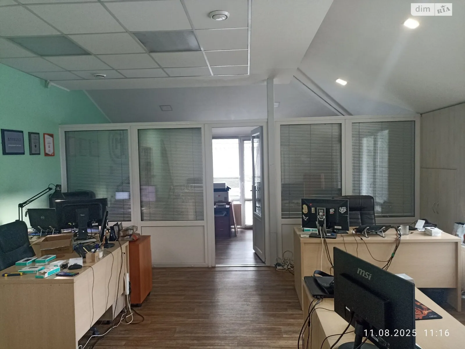 Сдается в аренду офис 140 кв. м в бизнес-центре, цена: 28000 грн - фото 1