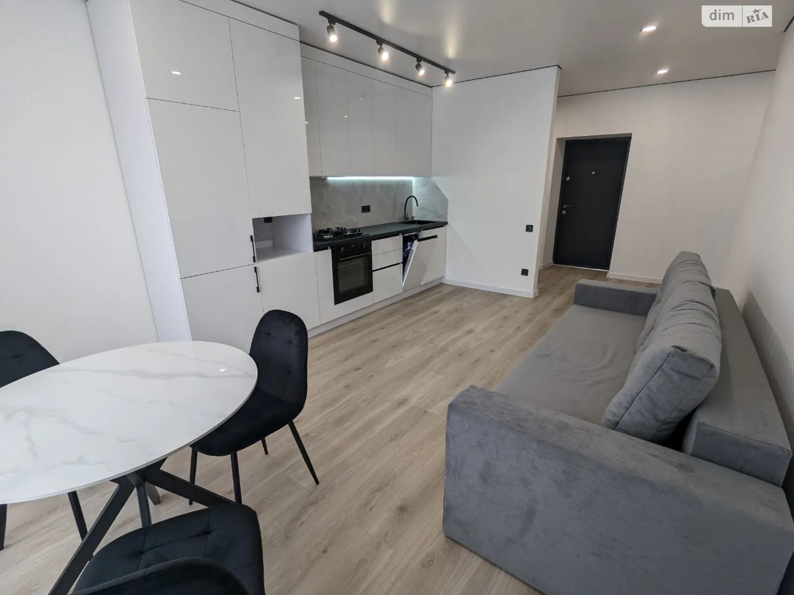 Продается 1-комнатная квартира 45.5 кв. м в Ровно, ул. Студенческая, 24 - фото 1