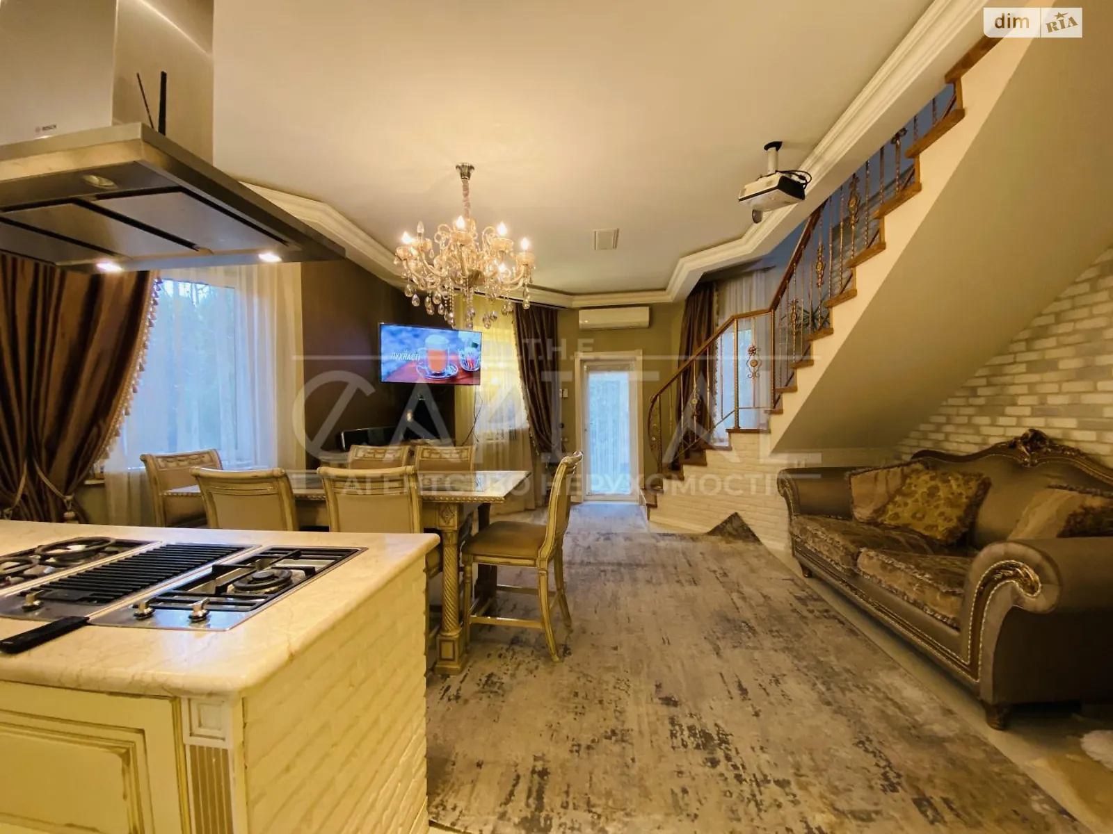 Сдается в аренду дом на 2 этажа 150 кв. м с верандой, цена: 2700 $ - фото 1