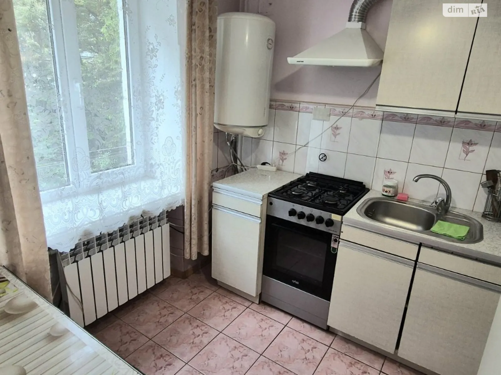 1-комнатная квартира 35 кв. м в Тернополе, ул. Дружбы - фото 1