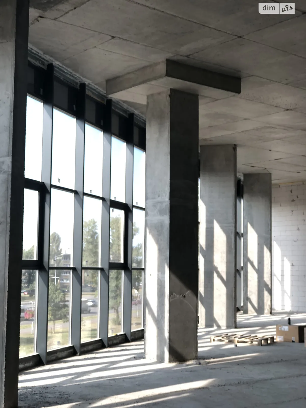 Сдается в аренду помещения свободного назначения 635 кв. м в 3-этажном здании, цена: 285750 грн - фото 1
