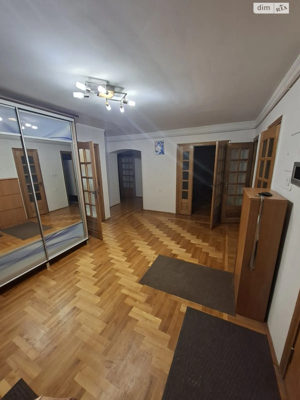 Сдается в аренду 4-комнатная квартира 115 кв. м в Виннице, ул. Шевченко - фото 1