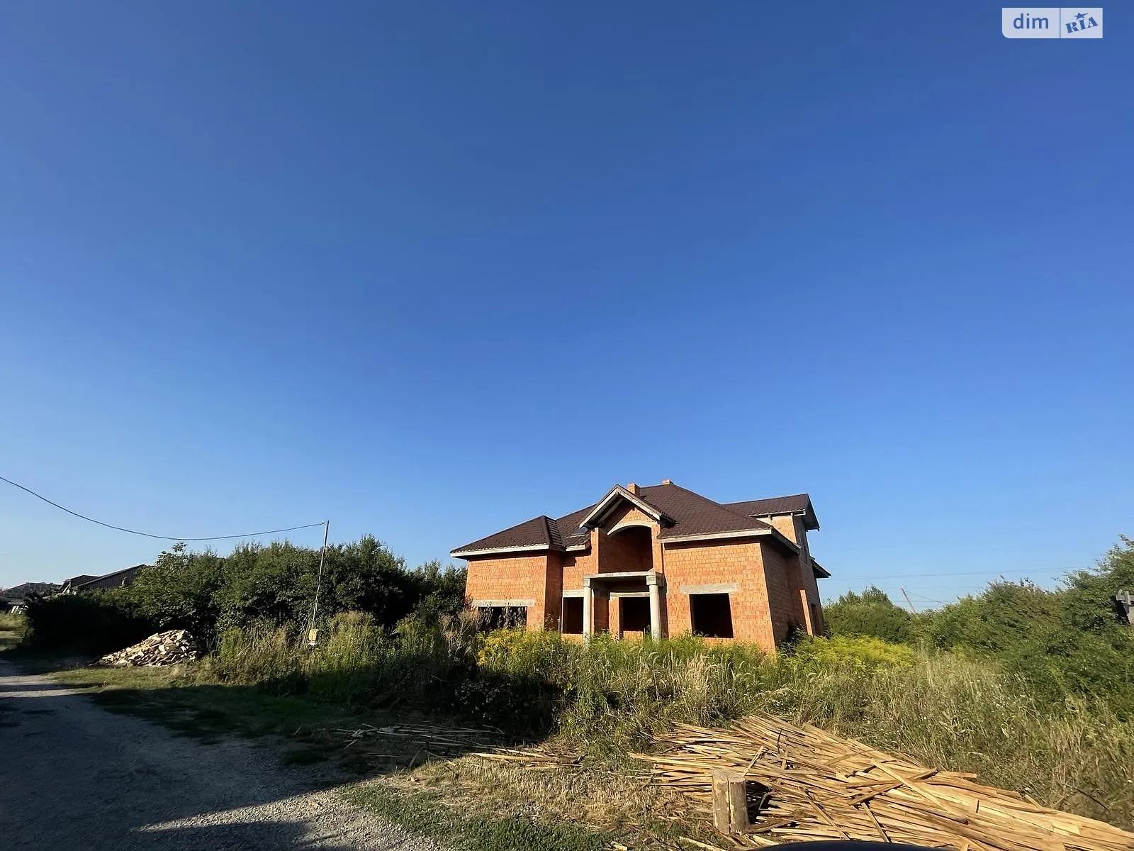 Продается дом на 2 этажа 255 кв. м с балконом, цена: 75000 $ - фото 1