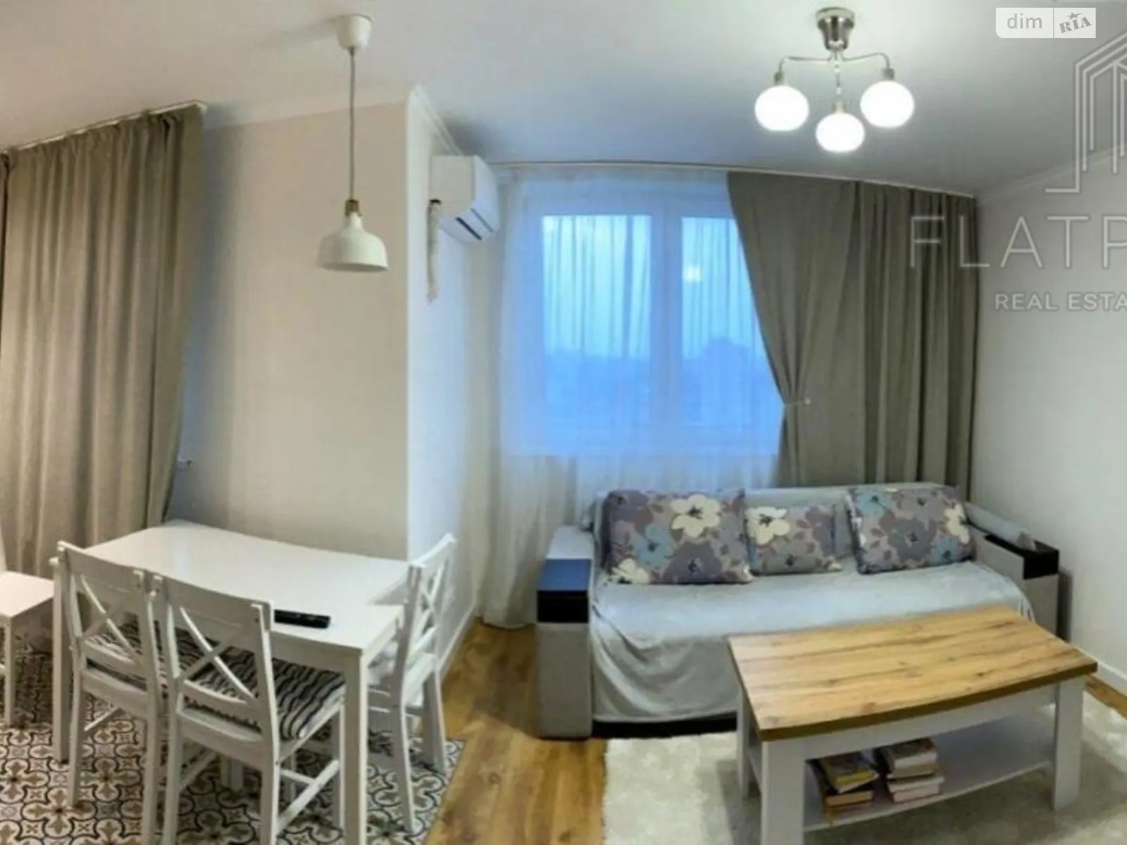 Продается 2-комнатная квартира 80 кв. м в Киеве, ул. Урловская, 23 - фото 1