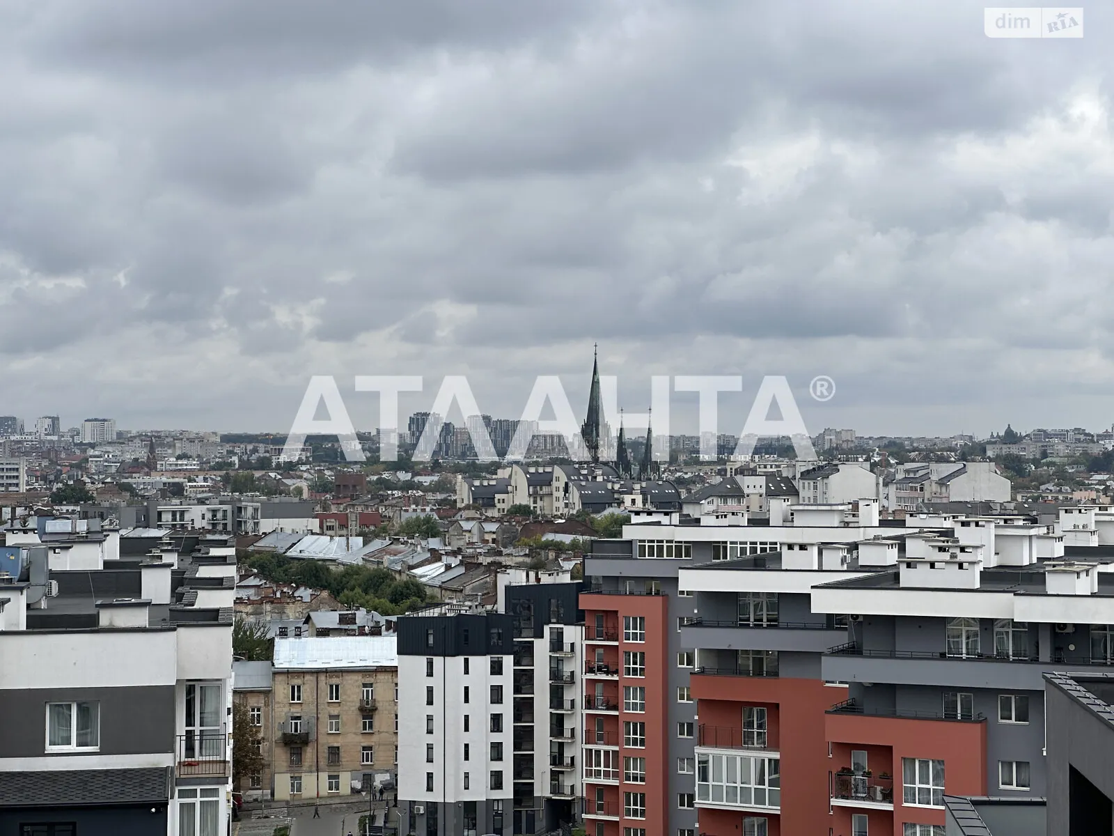 Продается 1-комнатная квартира 51.6 кв. м в Львове, ул. Шевченко Тараса - фото 1