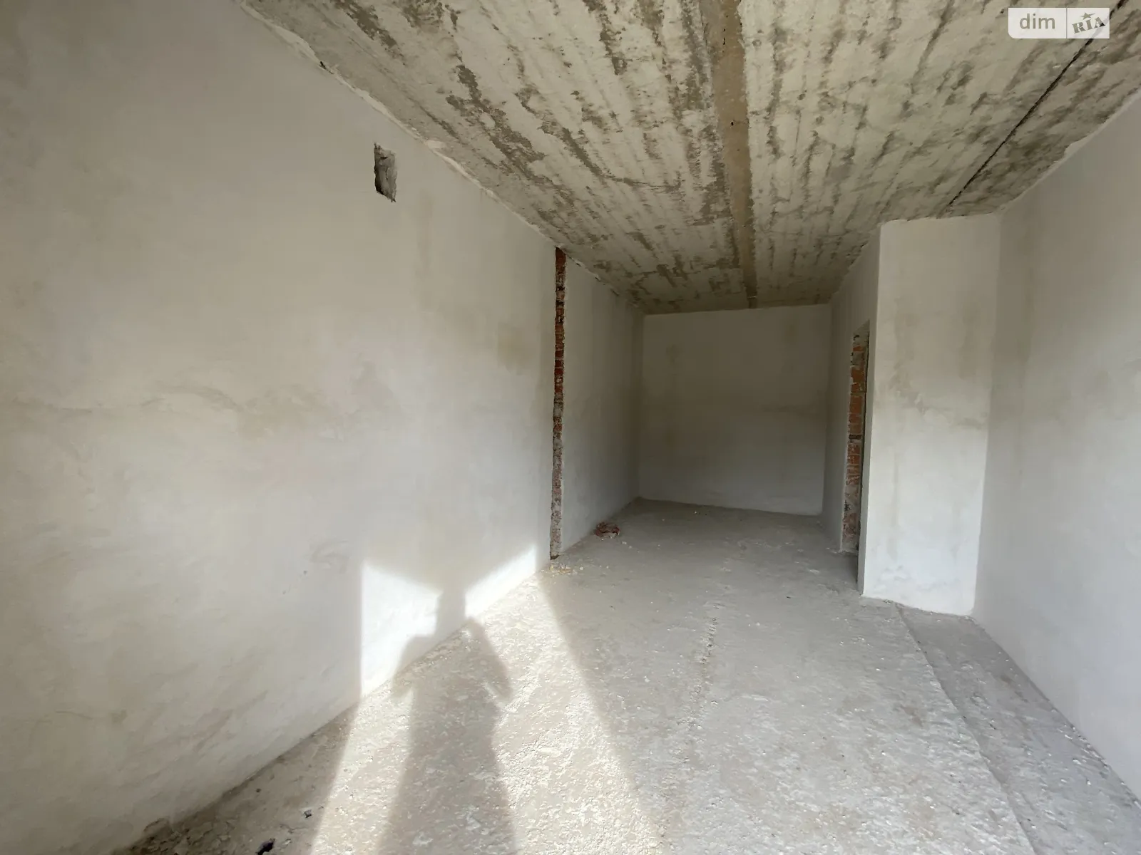 Продается 1-комнатная квартира 46.3 кв. м в Ивано-Франковске, ул. Бандеры Степана - фото 1