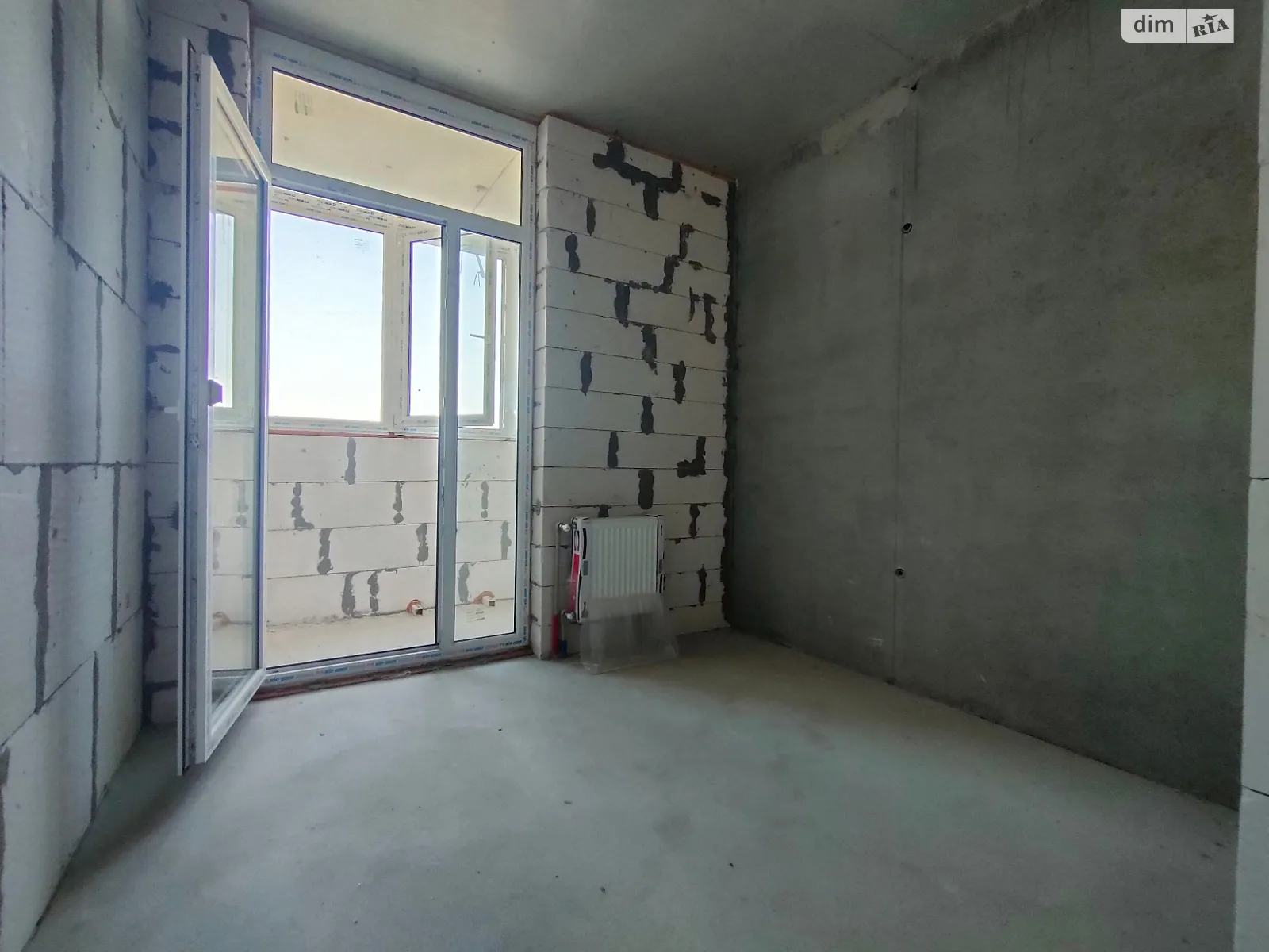 Продается 1-комнатная квартира 39 кв. м в Одессе, ул. Бугаевская, 44 - фото 1