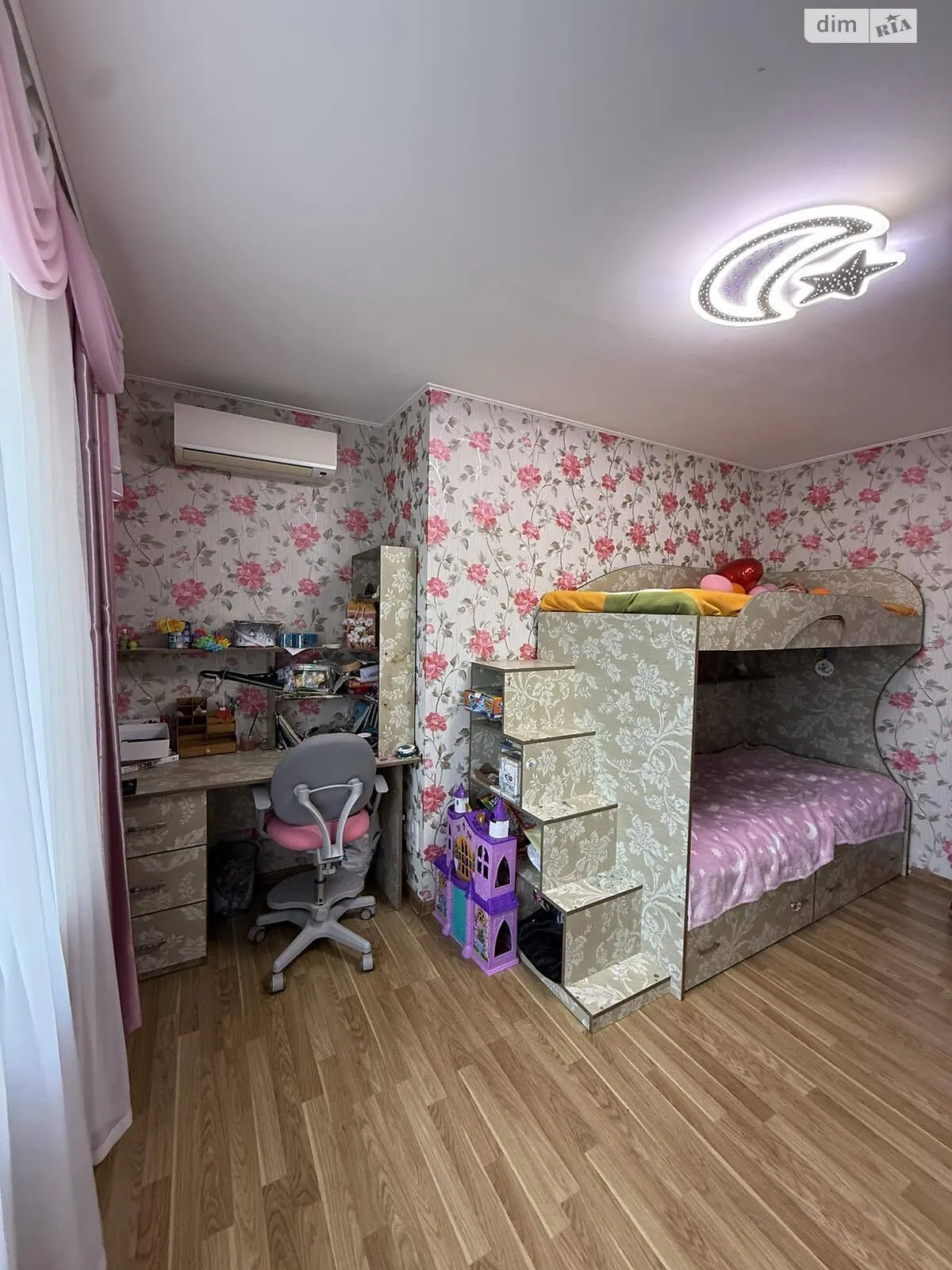 Продается 3-комнатная квартира 72.3 кв. м в Полтаве, цена: 60000 $ - фото 1