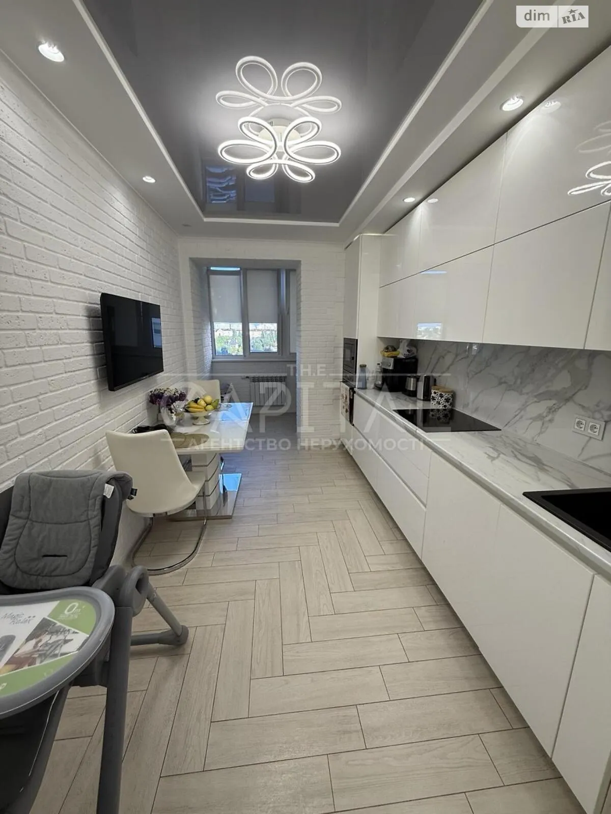 Продается 2-комнатная квартира 61.3 кв. м в Софиевской Борщаговке, ул. Павла Чубинского, 8А - фото 1