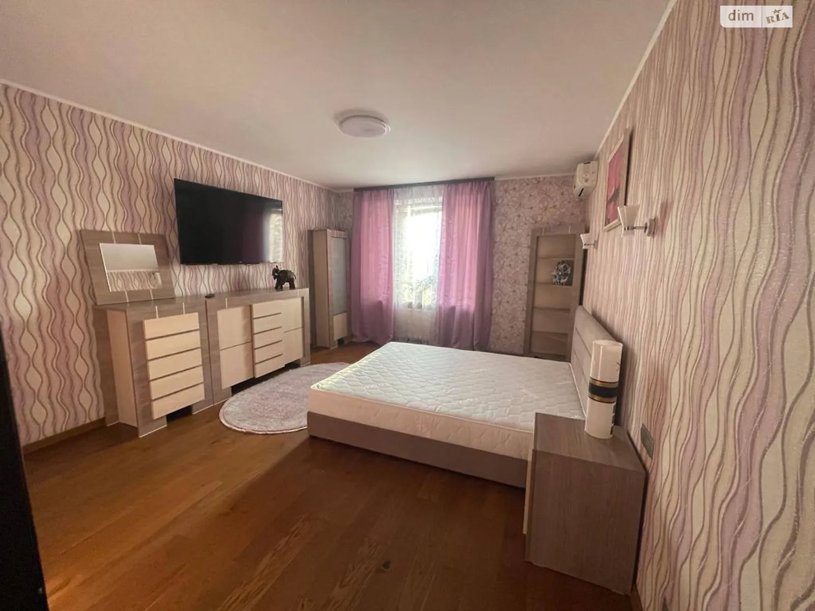 Сдается в аренду 3-комнатная квартира 90 кв. м в Львове, ул. Троллейбусная - фото 1