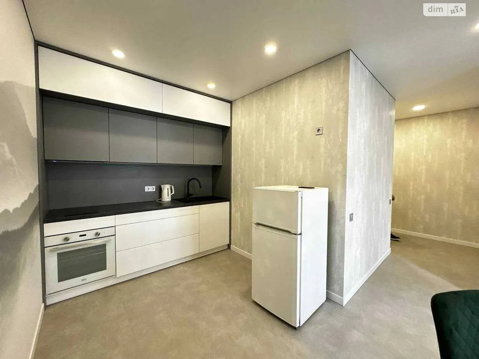 Продается 1-комнатная квартира 35.5 кв. м в Харькове, ул. Академика Барабашова, 10В - фото 1