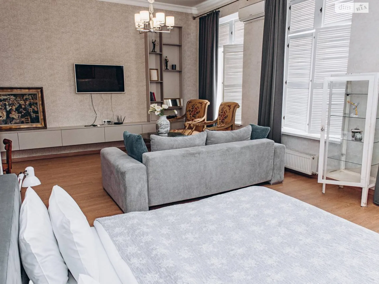 Сдается в аренду 1-комнатная квартира 45 кв. м в Одессе, пл. Екатерининская, 8 - фото 1