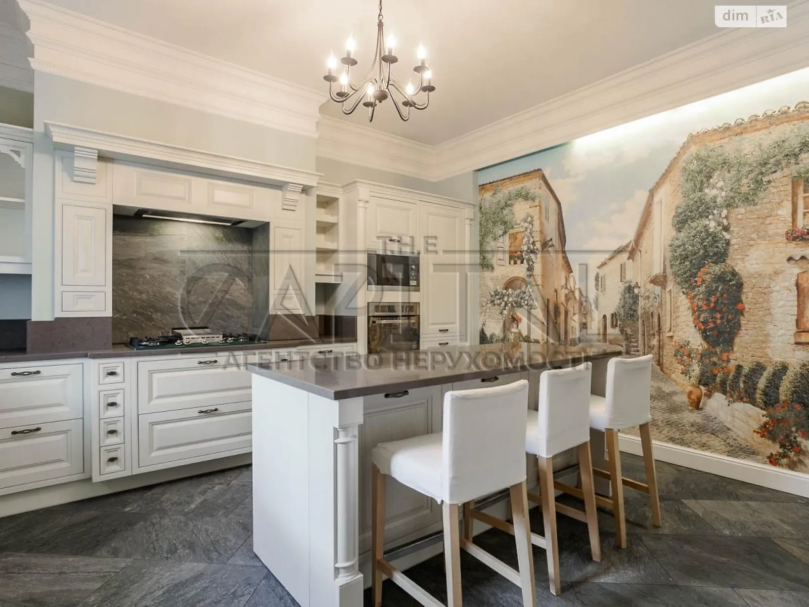 Продается дом на 2 этажа 730 кв. м с террасой, цена: 799000 $ - фото 1