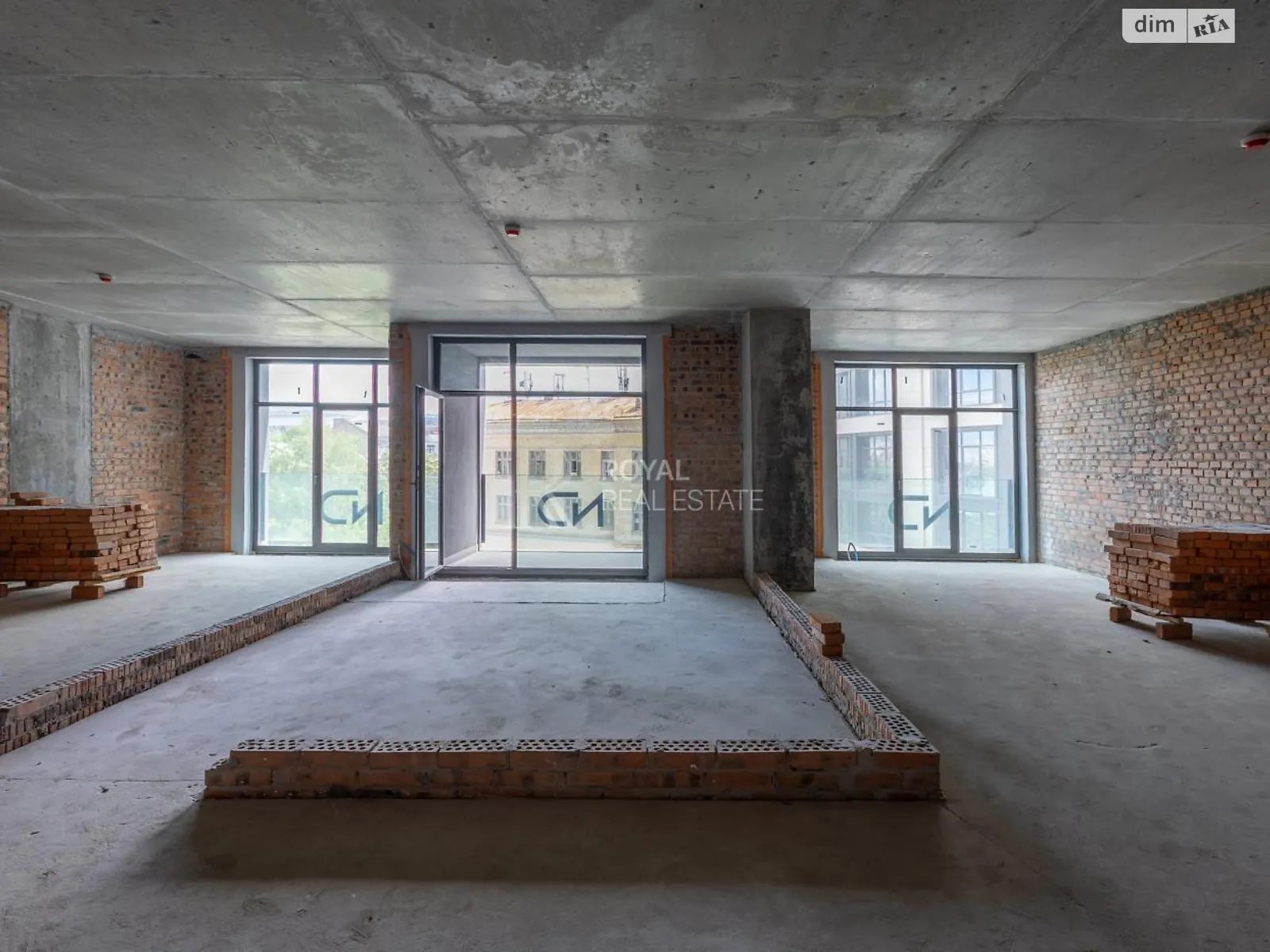 Продается 3-комнатная квартира 106.1 кв. м в Киеве, ул. Лютеранская, 14В - фото 1