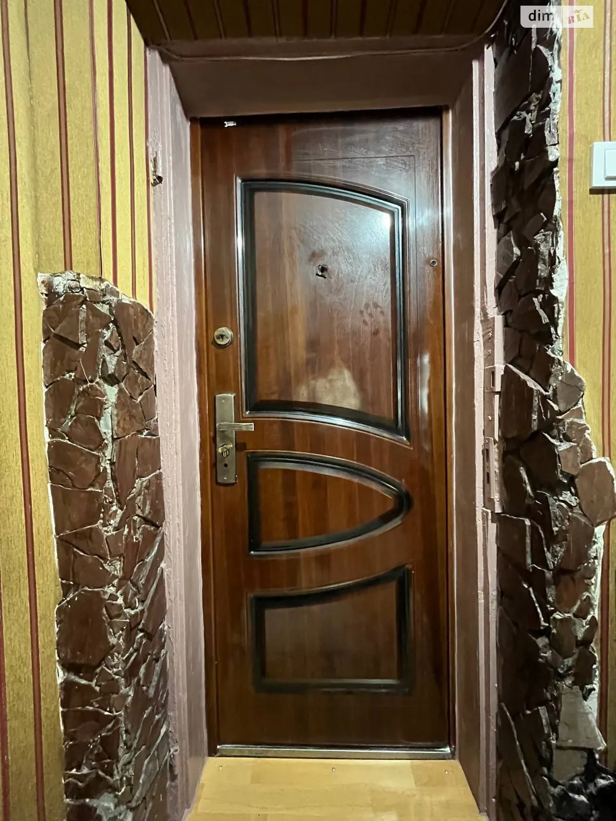 Продается 1-комнатная квартира 30 кв. м в Ровно, ул. Гайдамацкая - фото 1
