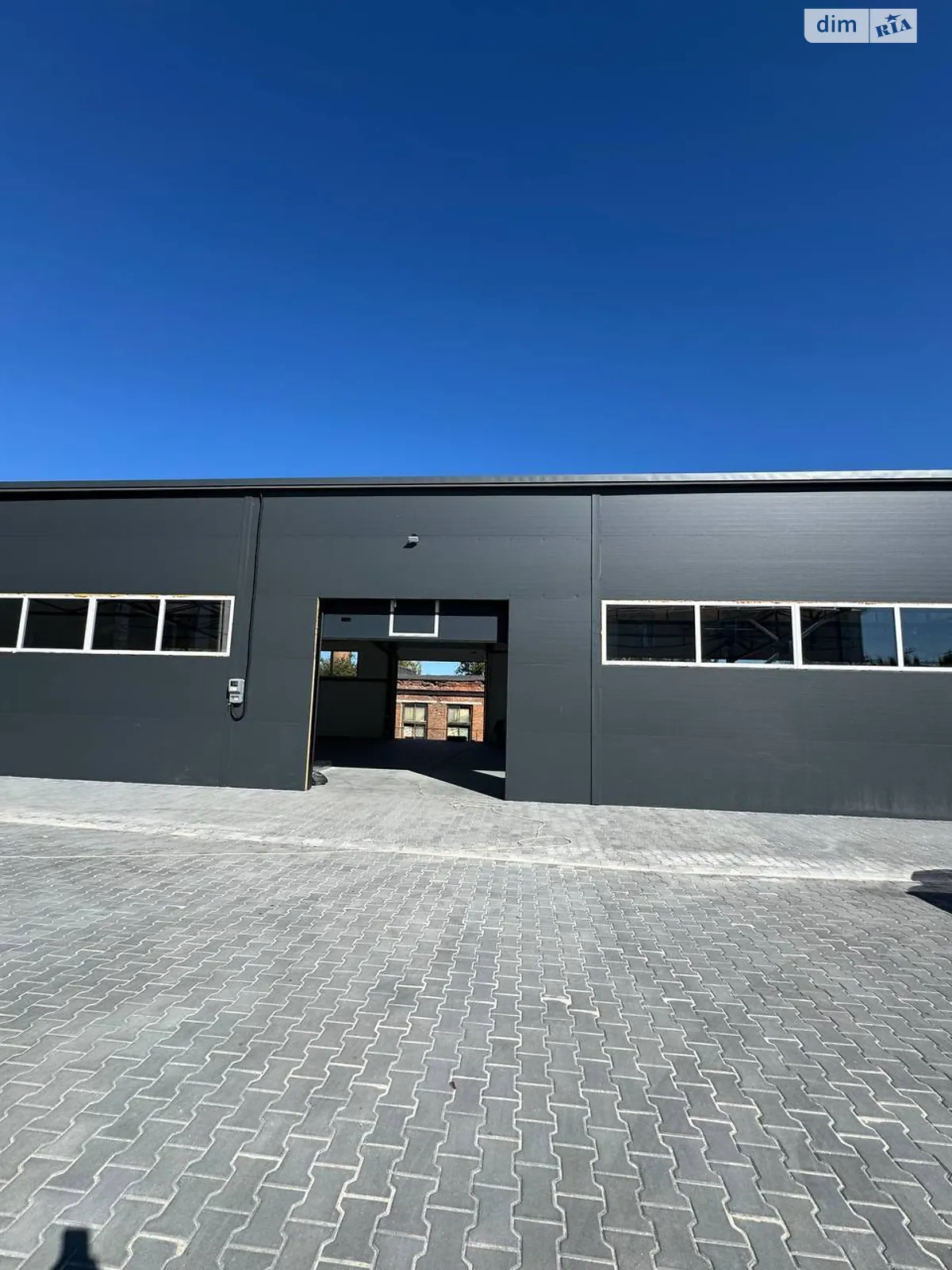 Сдается в аренду помещения свободного назначения 814.5 кв. м в 1-этажном здании, цена: 163000 грн - фото 1