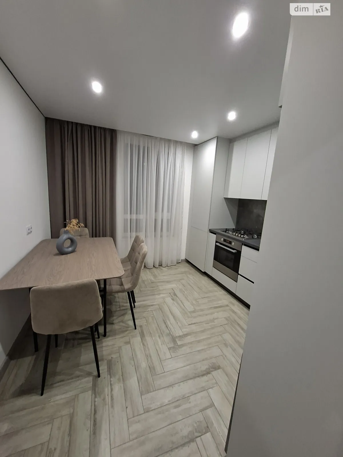 2-комнатная квартира 76.5 кв. м в Тернополе, пер. Кирпичный, 2 - фото 1