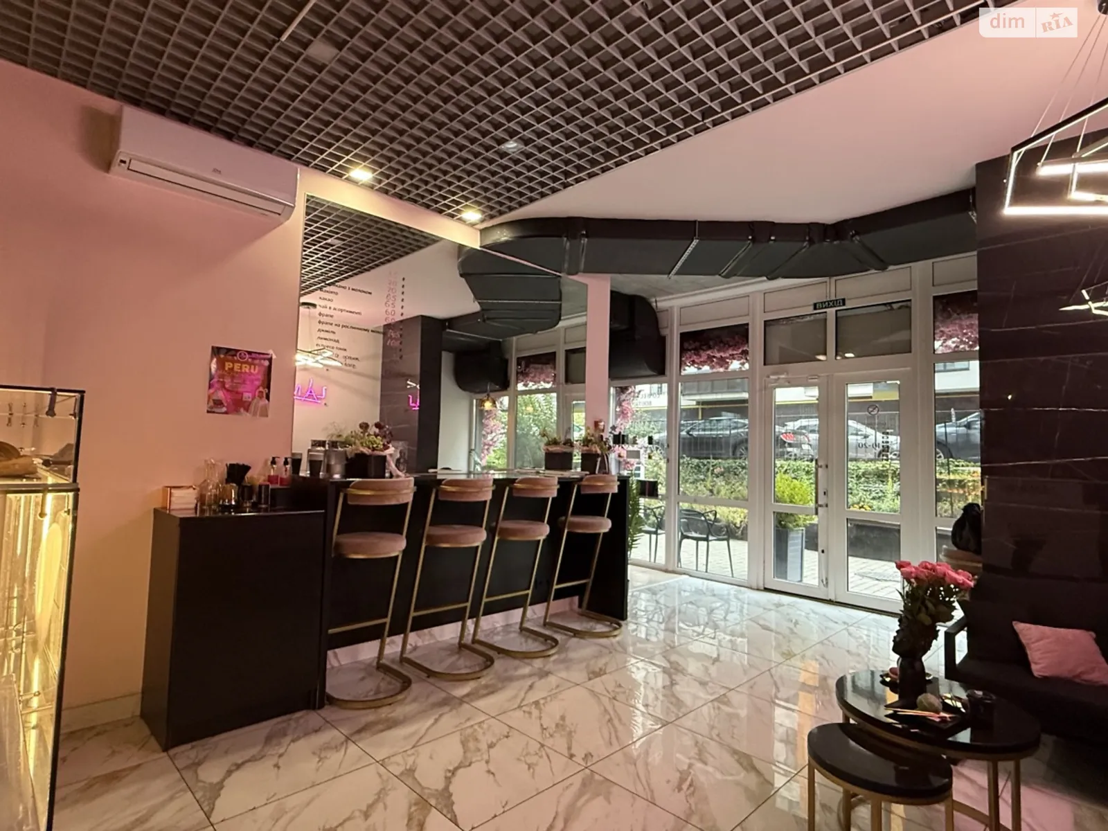 Продается объект сферы услуг 98 кв. м в 9-этажном здании, цена: 29999 $ - фото 1