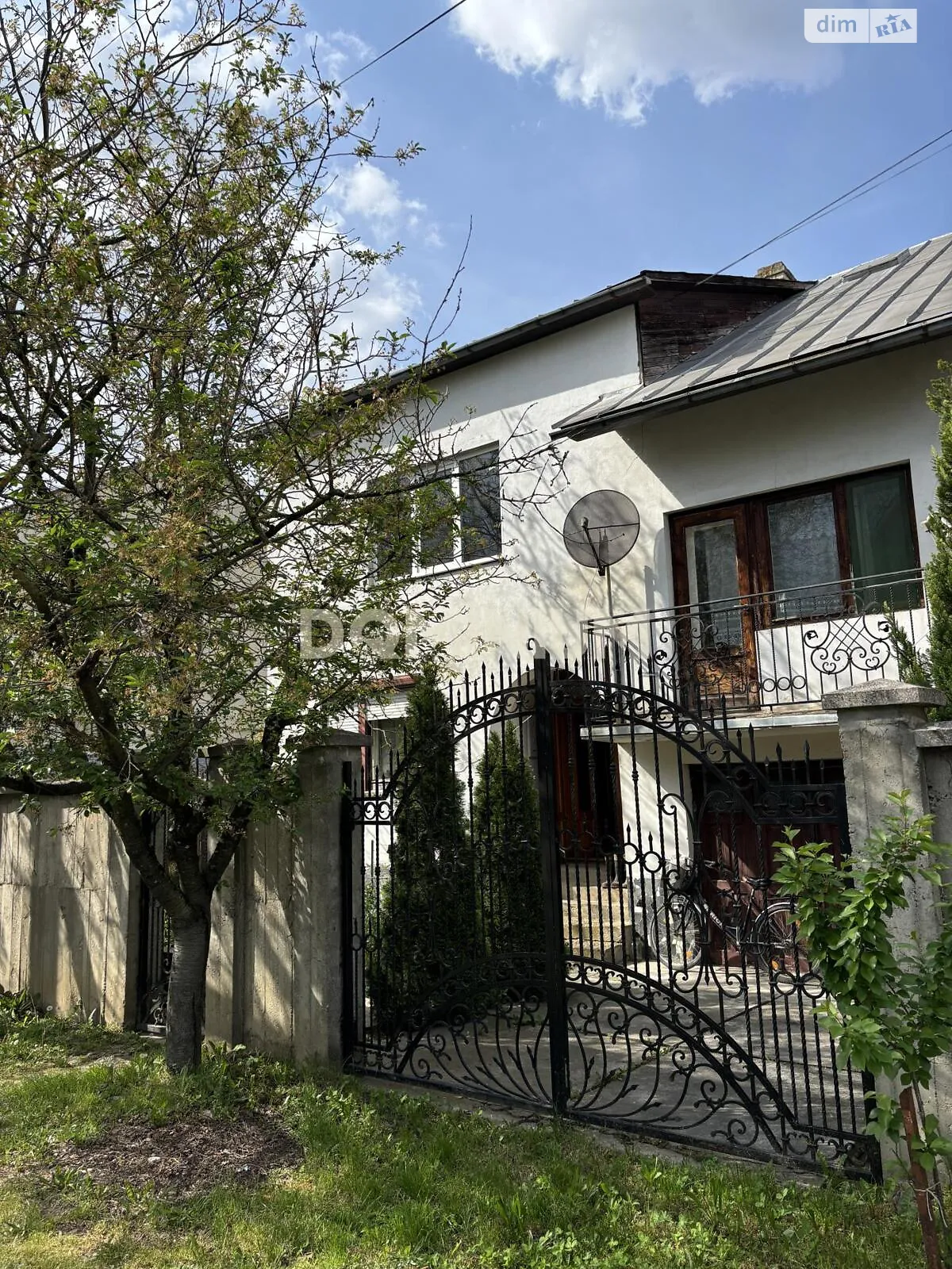 Продается дом на 3 этажа 163 кв. м с мансардой, цена: 70000 $ - фото 1