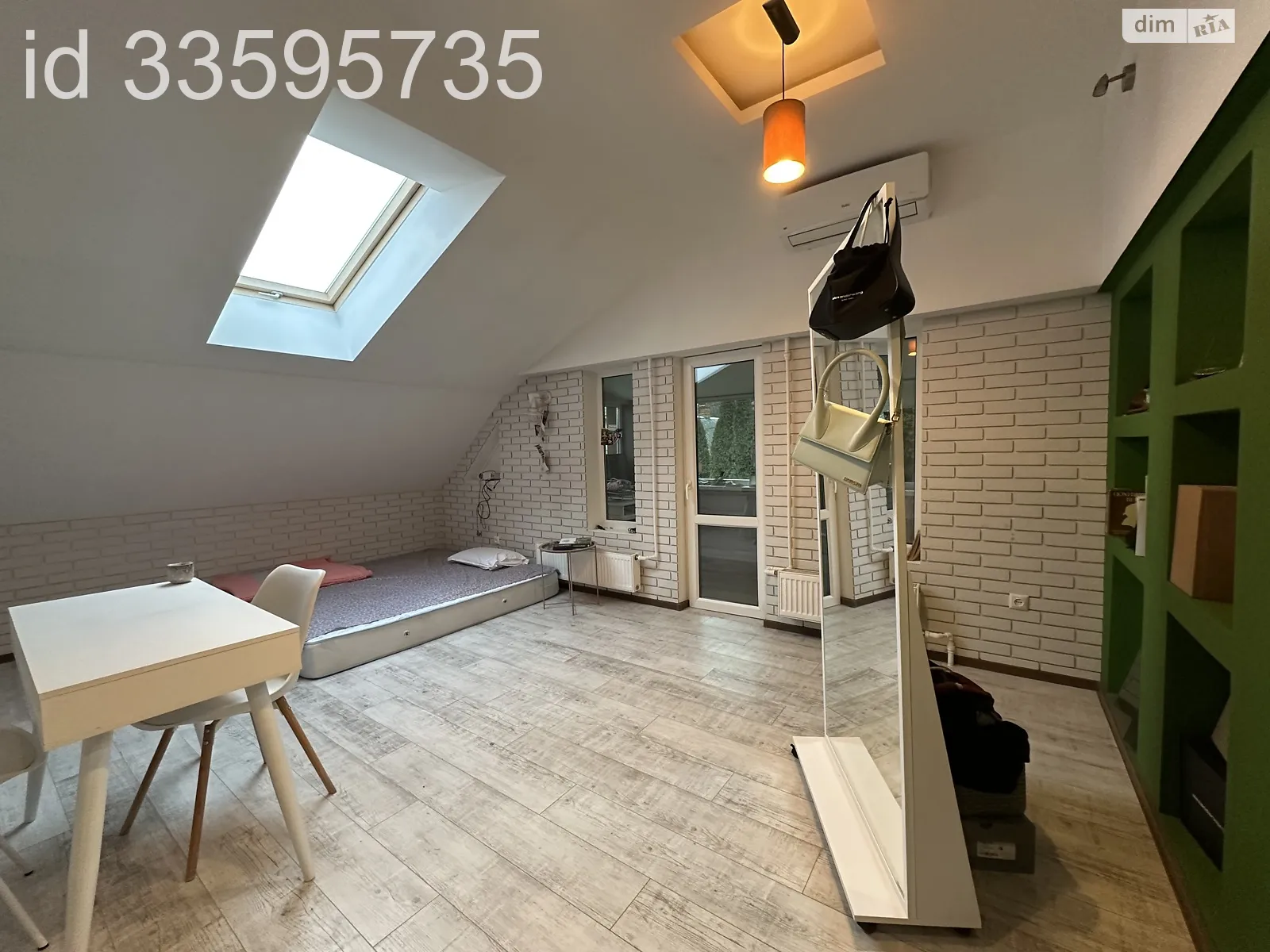 Продается часть дома 183 кв. м с участком, цена: 135000 $ - фото 1