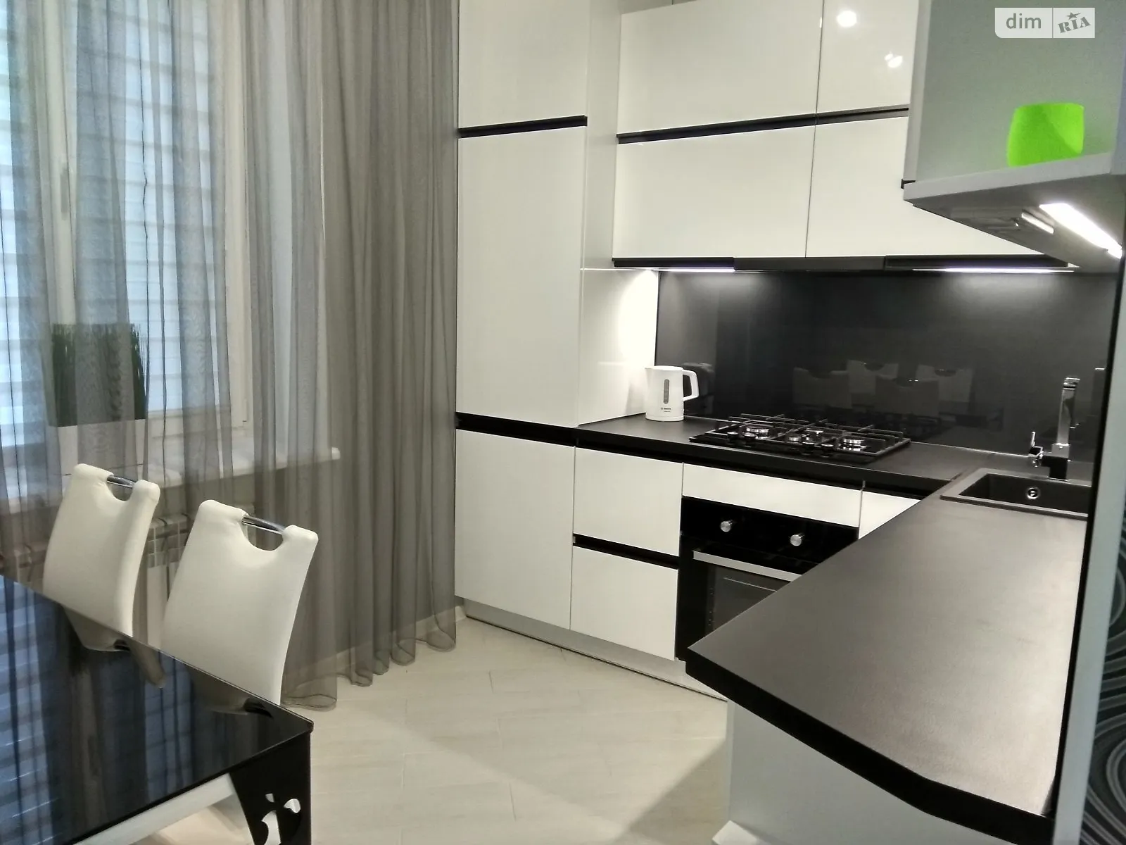 2-комнатная квартира 60 кв. м в, цена: 15000 грн - фото 1